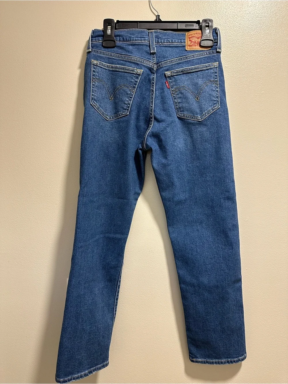 Women’s Levi's Wedgie Straight Jeans - Size 28